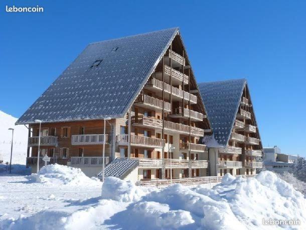 Superbesse Appartement 4-6 Pers. 2 Ch. Dans Residence 3 Etoile Avec Piscine Exteriör bild