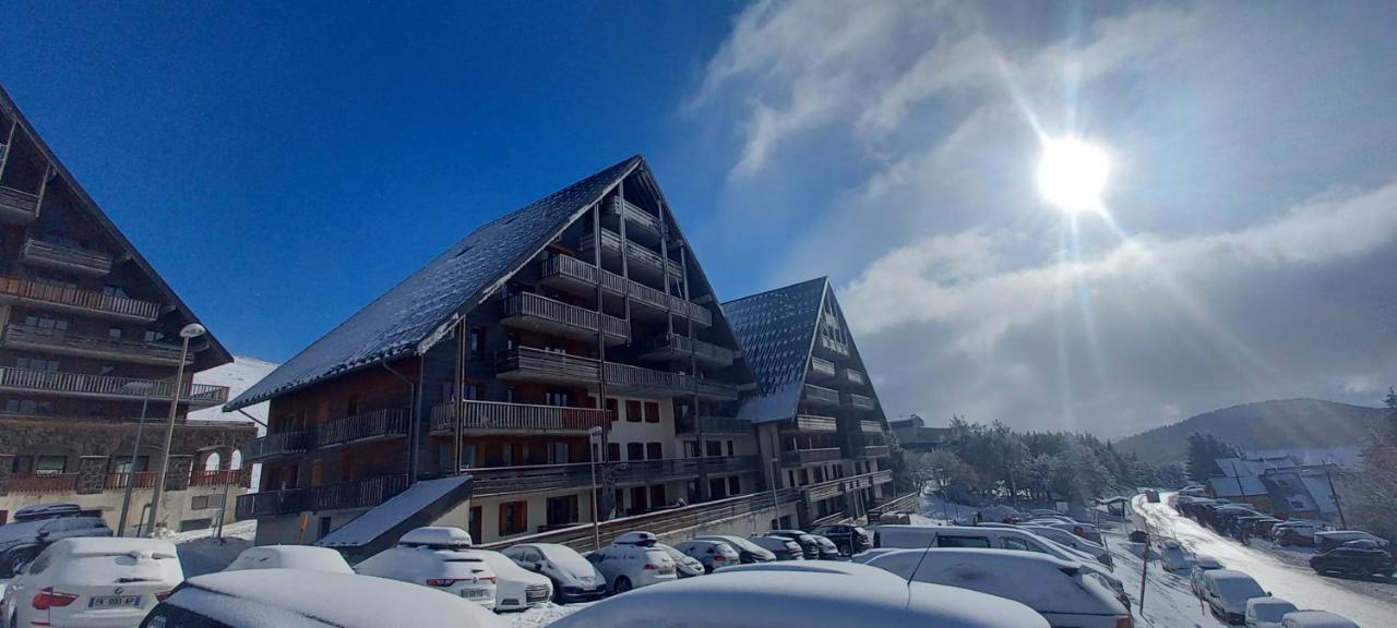 Superbesse Appartement 4-6 Pers. 2 Ch. Dans Residence 3 Etoile Avec Piscine Exteriör bild