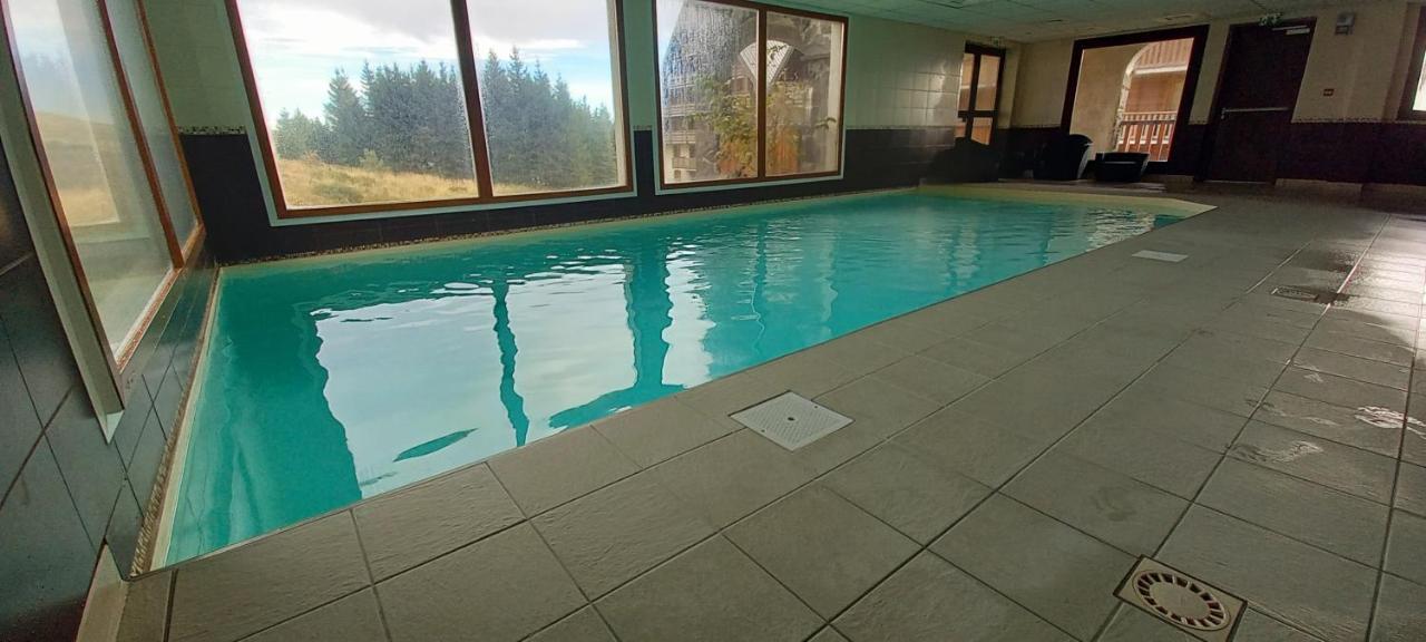 Superbesse Appartement 4-6 Pers. 2 Ch. Dans Residence 3 Etoile Avec Piscine Exteriör bild